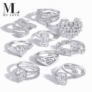 แหวนเงินแท้ 925 ชุบทอง 18K ประดับมรกตสีเขียวและเพชร CZ คอลเลคชั่น Mylove Custom Fine ขายส่ง - Product Image 1