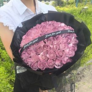 Flores Artificiales OEM, Ramo <span class=keywords><strong>de</strong></span> <span class=keywords><strong>Rosas</strong></span> Grandes Redondas en Degradado Morado, Adorno <span class=keywords><strong>de</strong></span> Corona Plateada, Envoltura Negra, Decoración para el Hogar, Reutilizable - Product Image 2
