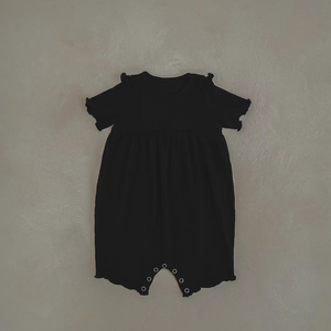 ชุดรอมเปอร์เด็กผู้หญิงแบรนด์ Peekaboo Melody สำหรับเด็กแรกเกิด ผลิตในเกาหลี ผ้าฝ้าย 95% ผสมสแปนเด็กซ์ 5% เหมาะสำหรับฤดูใบไม้ร่วงและทุกฤดู ชุดบอดี้สูทสำหรับใส่เล่นนอกบ้าน ติดกระดุม - Product Image 3