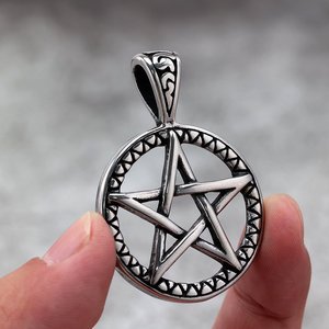 จี้รูปดาวห้าแฉกสแตนเลสสำหรับผู้ชายและผู้หญิงสร้อยคอรูปดาวของขวัญเครื่องประดับแฟชั่น - Product Image 4