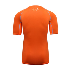 Bán Buôn OEM Thiế<span class=keywords><strong>t</strong></span> Kế <span class=keywords><strong>T</strong></span>ùy Chỉnh Thể Thao Chạy <span class=keywords><strong>T</strong></span>-Shirts Polyester Nhanh Khô Nén Người Đàn Ông Của <span class=keywords><strong>T</strong></span> Áo Sơ Mi - Product Image 4