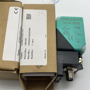 Capteur ultrasonique d'origine UC2000-L2-E6-V15-Y70103910 neuf, prix clair, en stock - Product Image 2