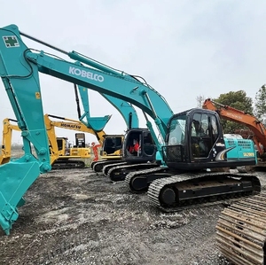 รถขุดตีนตะขาบ KOBELCO SK200 มือสอง ขนาด 5 ตัน เครื่องจักรก่อสร้างคุ้มค่า ประสิทธิภาพสูง พร้อมมอเตอร์ เกียร์บ็อกซ์ และปั๊มเกียร์ สำหรับงานดิน - Product Image 2