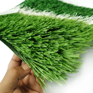 スポーツトレーニングは芝生と植物で裏庭を埋めます50mm erba sintetica europe grama artifical