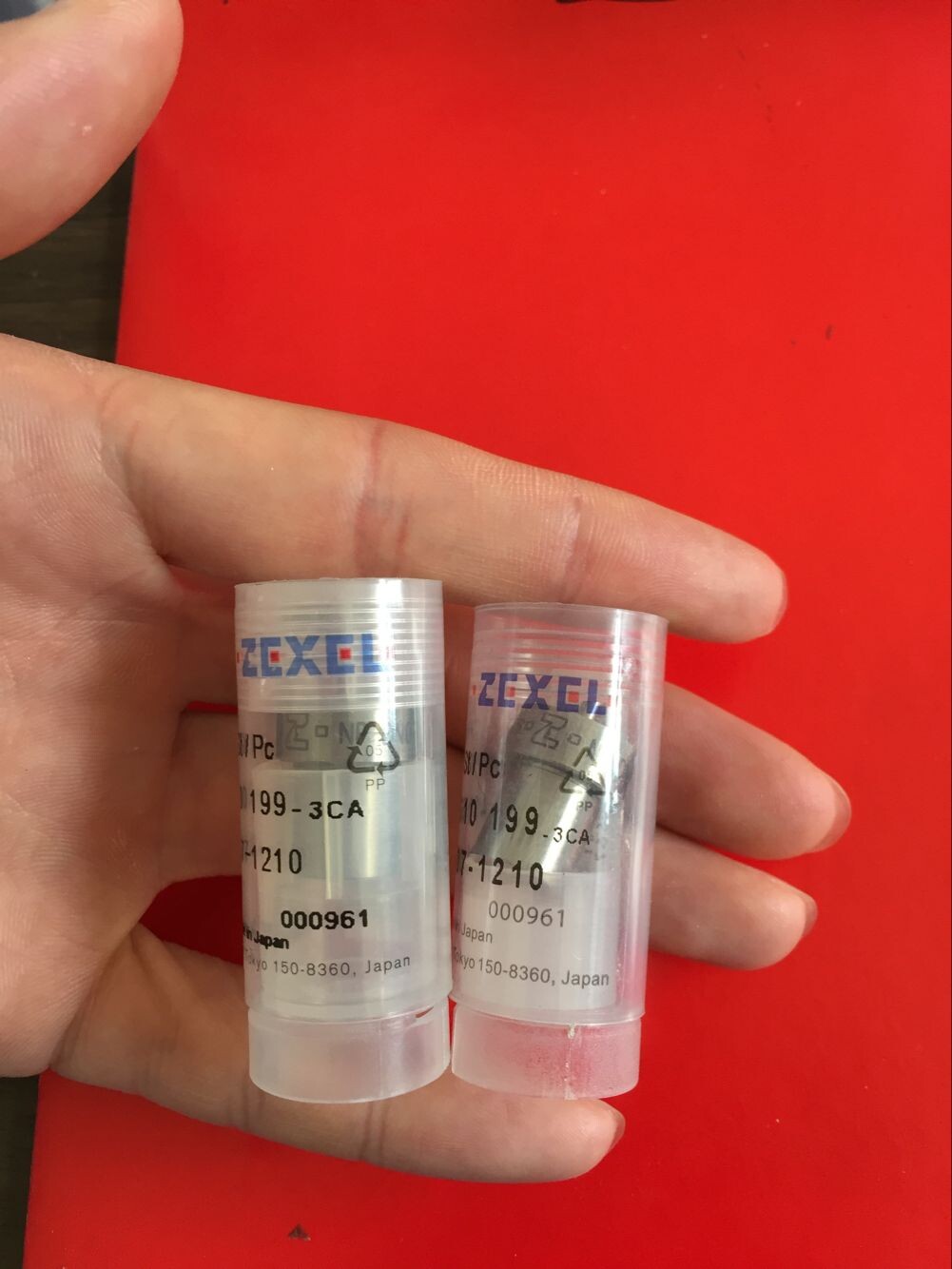 DNOPD704 fuel injector nozzle DN0PD704 093400-7040 for TOYOTA 1KZ high quality NP-DN0PD704 diesel fuel nozzle DN0PD704 dn0pd704