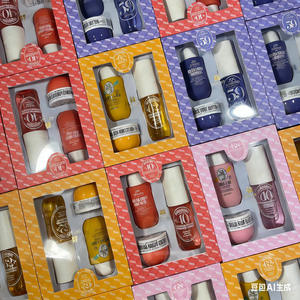 Coffret cadeau de spray parfumé pour le corps et les cheveux à la vanille et aux fleurs d'été du Brésil <span class=keywords><strong>Rio</strong></span> - Product Image 2