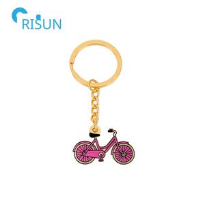 Porte-clés de vélo personnalisés en émail souple ou dur pour cyclistes – Fabrication sur mesure - Product Image 5