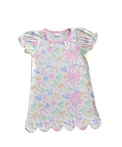 Robe décontractée pour filles, style princesse, avec imprimé nœuds Coquette personnalisés, et barboteuse bulle pour bébé avec bordure, assorties pour sœurs, vente en gros de vêtements pour bébés - Product Image 1