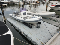 Rampe de quai flottant avec blocs roulants pour bateaux en gros