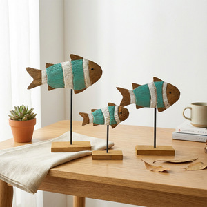 Juego de Figuras de Peces de Madera Hechas a Mano, Estilo Mediterráneo, Adorno de Escritorio, Decoración de Sala de Estar, Paquete de Varias Piezas - Product Image 1