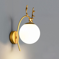 Lampe créative nordique de luxe en bois, tête de cerf, arrière-plan de salon, applique murale d'allée pleine d'étoiles, lampe murale de chevet