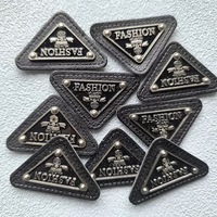 Étiquette en cuir écologique personnalisée, plaque logo métallique, patch en cuir PU pour vêtements, jeans, sacs, accessoires de vêtements - Fabricant