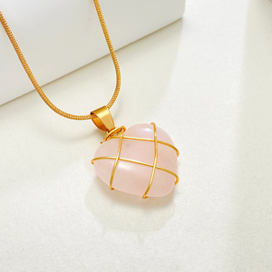 Nuovo gioiello di pietra preziosa di moda pietra naturale <span class=keywords><strong>rosa</strong></span> quarzo opale cristallo avvolgimento cuore <span class=keywords><strong>collana</strong></span> pendente per le donne - Product Image 4