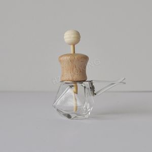Flacone diffusore di profumo per <span class=keywords><strong>auto</strong></span> da 8 ml personalizzabile con logo, tappo in legno e scatola personalizzata con stampa logo - Product Image 1