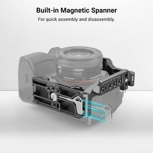 กรงครึ่งกล้องขนาดเล็กสำหรับ <span class=keywords><strong>Sony</strong></span> A7R <span class=keywords><strong>V</strong></span>/<span class=keywords><strong>A7</strong></span> iv/A7S iii/ Alpha 1/Alpha 7R IV - 3639 - Product Image 3