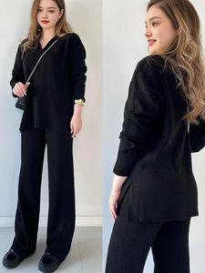 Maglione e pantaloni lavorati a collo a V di nuova moda 2025 Set di due pezzi abbigliamento da <span class=keywords><strong>donna</strong></span> Set Casual da <span class=keywords><strong>donna</strong></span> - Product Image 6