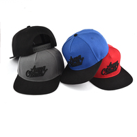 Gorras Snapback Bordadas Personalizadas al por Mayor, Unisex, de 5 Paneles, Tela Acrílica, Tamaño Ajustable, Visera Plana, Estilo Hip Hop