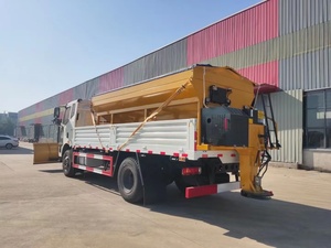 Camions <span class=keywords><strong>de</strong></span> <span class=keywords><strong>déneigement</strong></span> efficaces FAW SHACMAN 4*2 à vente chaude, véhicules, camion à chasse-neige monté, <span class=keywords><strong>épandeur</strong></span> <span class=keywords><strong>de</strong></span> <span class=keywords><strong>sel</strong></span> <span class=keywords><strong>de</strong></span> 8 m3 pour enlever la neige - Product Image 6