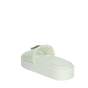 Zapatillas bajas para mujer Laura Biagiotti 9074 Negro - Product Image 2