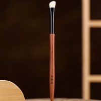 Pinceau de Précision pour Ombre de Nez, Pinceau de Maquillage Angulaire Fin pour le Modelage du Nez, le Surlignage et le Contouring – Outil Cosmétique de Beauté