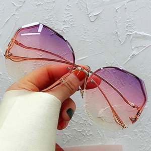 Gafas de Sol Redondas Irregulares con Logotipo Personalizado de Fábrica, Gafas de Sol de Metal con Patillas Curvas para Mujer, Gafas de Sol Degradadas de Moda al por Mayor a Precio Económico - Product Image 3