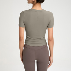Camiseta Henley de Manga Corta Acanalada para Mujer SUHE TS-007 Athena, Cuello Redondo, Color Sólido, Ropa Deportiva para Yoga y Fitness - Product Image 3