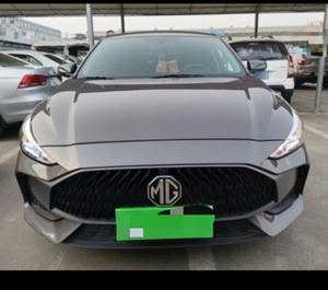 Voiture d'occasion MG5 Modèle 2023 180DVVT Édition Style Manuel Gris 22 500 kilomètres - Product Image 2