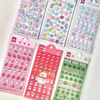 Matériaux de décoration pour coque de téléphone en résine époxy, trèfle à quatre feuilles et fraise, autocollants 3D mignons pour carnet, autocollants bulles