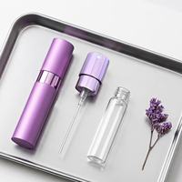 Nouveau vaporisateur à pompe rotatif 8ml 10ml en verre aluminium mat rechargeable avec anneau chromé et pompe dorée, format voyage