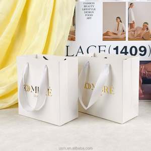 Sac en papier personnalisé recyclable avec logo imprimé, emballage de luxe pour cosmétiques, sac cadeau en carton avec poignée en ruban - Product Image 2