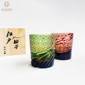 Edo Kiriko Tasse à <span class=keywords><strong>whisky</strong></span> Locke en verre cristal à motif de dragon d'eau qui coule faite à la main - Product Image 4