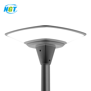 Lámpara Solar Comercial de 5000LM para Estacionamiento, Luz LED de 45W para Exteriores, Panel Monocristalino Autolimpiante, IP65, Encendido/Apagado Automático, Batería de 438WH, EE. UU. - Product Image 1