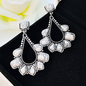 Orecchini Vintage a Goccia in Turchese, Gioielli di Moda per Donne - Product Image 2