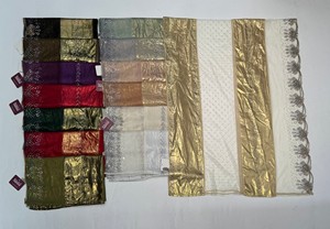 SWAN Hijab Elegante Personalizzato per Signora con Ricami in Pizzo e Accenti Dorati, Pietre Scintillanti, Sciarpa in Chiffon Islamica Musulmana per Dubai - Product Image 2