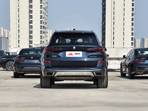 <span class=keywords><strong>BMW</strong></span> X5 Essence 3.0 XDrive M Sport Pro 2025 – <span class=keywords><strong>Voiture</strong></span> d'occasion <span class=keywords><strong>de</strong></span> <span class=keywords><strong>luxe</strong></span> exclusive en ligne – Transmission automatique P2 – Prête à l'exportation - Product Image 6