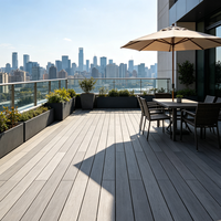 Planches de terrasse en composite co-extrudé avec revêtement WPC pour hôtels, complexes hôteliers et sols extérieurs