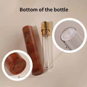 Atomiseur de parfum portable Eric à pompe automatique, finition marbre, pour voyage, personnalisation possible - Product Image 6