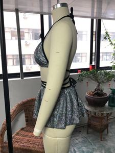2023 Neuankömmling Damen New Metallic Badeanzug Mädchen Shiny Tong Tummy Control <span class=keywords><strong>Bikini</strong></span> Silber Pailletten Bade bekleidung 3PCS Anzug - Product Image 6