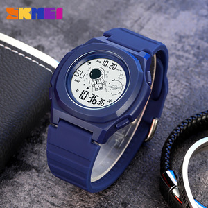 Skmei Kids Digital Watch Black Gold Astronaut Design Luminous Date Week Display Silicone Strap Electronic Movement - Product Image 2