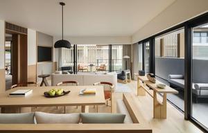   Ensemble de meubles de restaurant commercial moderne, tables et chaises de salle à manger, design luxueux pour hôtel et café - Product Image 3