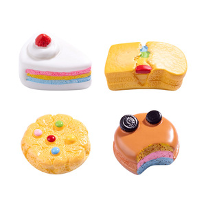Mignonnes breloques miniatures 3D en résine, imitation biscuits, gâteaux et macarons, pour la création de nourriture miniature, la maison de poupée DIY, les porte-clés et la décoration de slime - Product Image 5