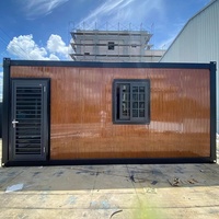 Maison chalet conteneur de luxe personnalisée de 20 pieds 40 pieds petite maison moderne préfabriquée mobile en acier léger villa en paquet plat avec toit en pente