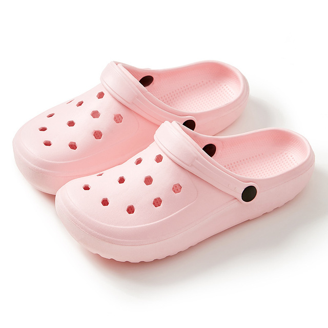 New Summer Classic Men and Women Sandals Thick Sole Anti Slip Hole Shoes Beach Shoes EVA Casual Clogs