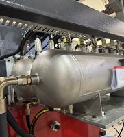 Machine de soufflage automatique de bouteilles TWSF-2000 à deux cavités Machine de soufflage de bouteilles PET Machine de fabrication de bouteilles pour PET