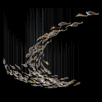 Lustre personnalisé en forme de poisson en cristal pour la décoration intérieure Longree, grand hall d'hôtel, escalier