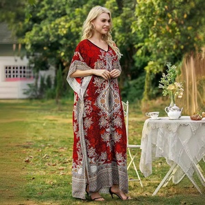 Livraison gratuite Nouvelle tunique d'été pour femmes Dashiki avec broderie florale Grande taille Coupe ample pour les vacances à la plage - Product Image 3