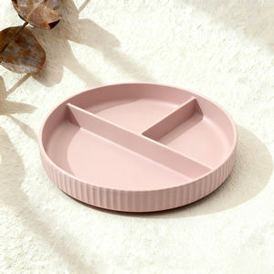 Usine de haute qualité en gros bébé alimentation ronde en forme d'aspiration <span class=keywords><strong>Silicone</strong></span> assiette tasse bavoir cuillère sucette bébé alimentation ensemble - Product Image 3