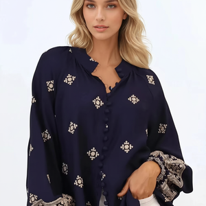 เสื้อโบฮีเมียนปักลายเรขาคณิตดอกไม้สีดำดีไซน์ใหม่เสื้อสไตล์ยูเครนผ้าคอตตอนแท้ - Product Image 1