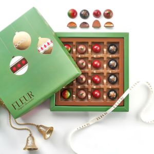 Caja de embalaje de regalo de galleta de caramelo de Chocolate de cartón UV de punto de lámina de oro de lujo con bandeja de plástico - Product Image 3