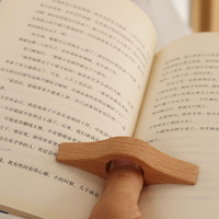 Signet en bois Livre en bois Porte-page Pouce en bois Signet Roman Anneau de lecture